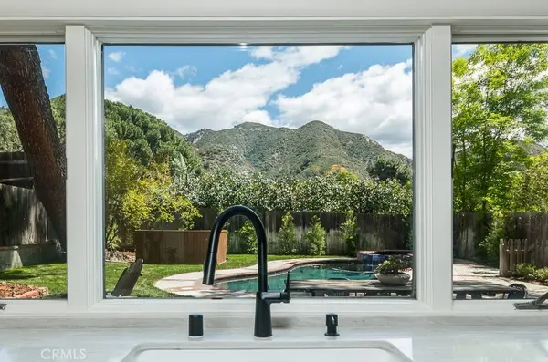 5874 Freeman AVE, La Crescenta, CA 91214