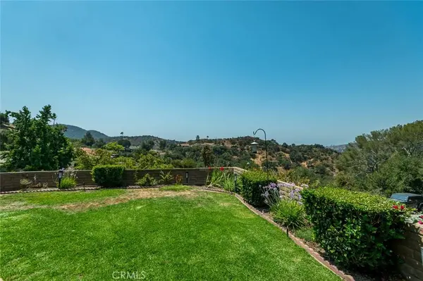 2251 El Arbolita DR, Glendale, CA 91208