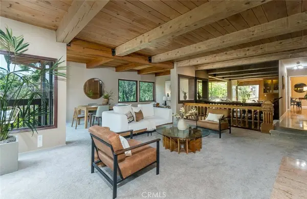 1835 Las Flores DR, Glendale, CA 91207