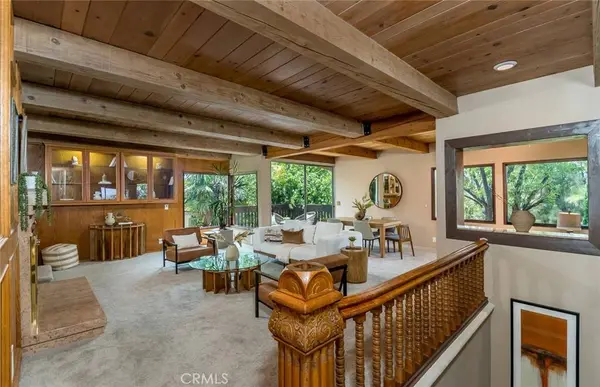 1835 Las Flores DR, Glendale, CA 91207