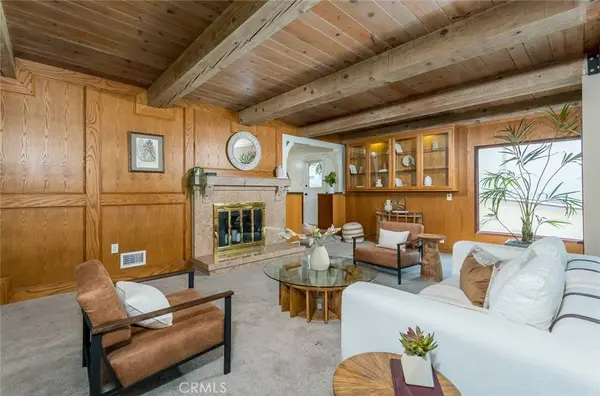 1835 Las Flores DR, Glendale, CA 91207