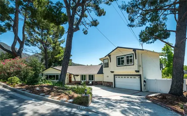 2320 Jayma LN, La Crescenta, CA 91214