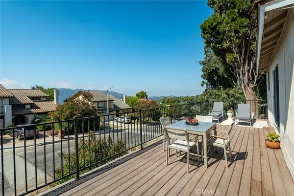 2861 Markridge RD, La Crescenta, CA 91214