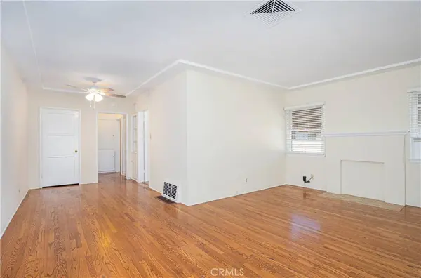 1562 Riverside DR, Glendale, CA 91201