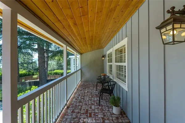 2363 Rockdell, La Crescenta, CA 91214