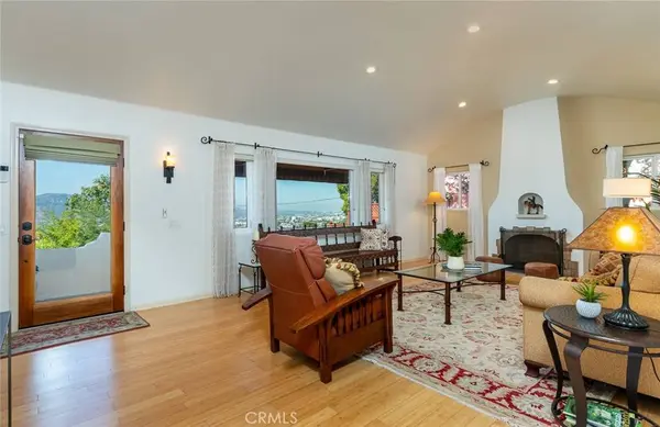 1404 Corona DR, Glendale, CA 91205
