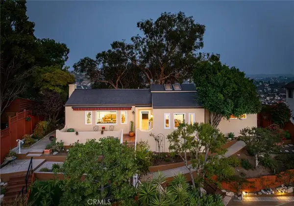 1404 Corona DR, Glendale, CA 91205