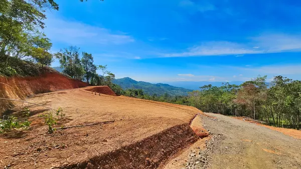 Expansive 17-Hectare Estate in San Ramón – Ideal for Private Living or Development