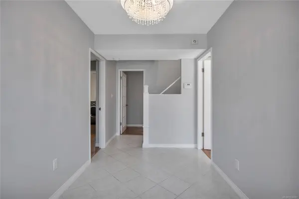 3236 Cedar Hill Rd, Saanich, BC V8P 3Y3