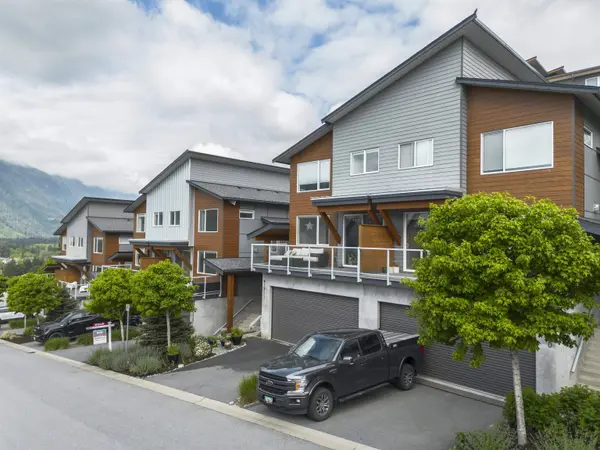 41322 Horizon DR, Squamish, BC V8B 0Y7