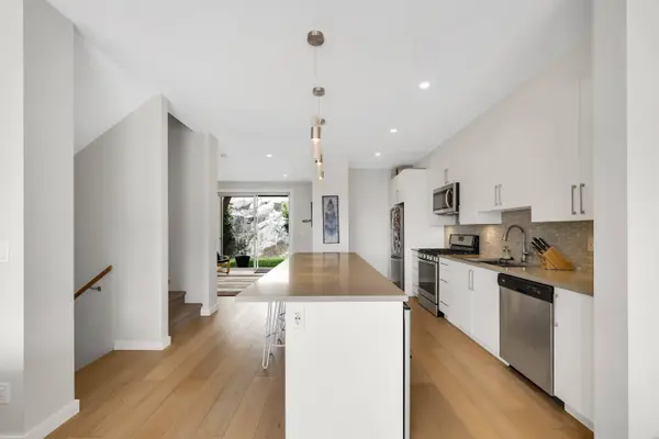 41322 Horizon DR, Squamish, BC V8B 0Y7