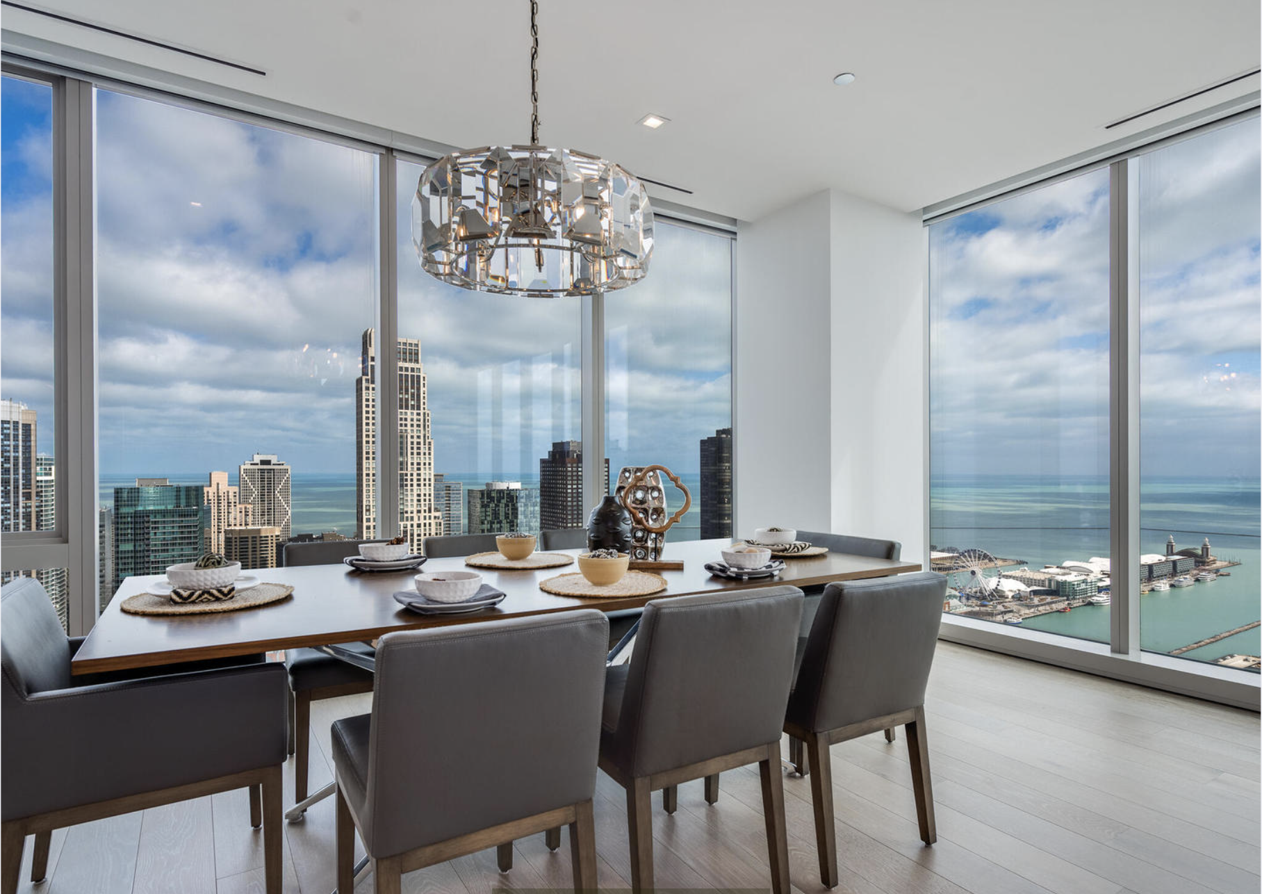 Panoramic lake and river views from St. Regis Chicago #4208