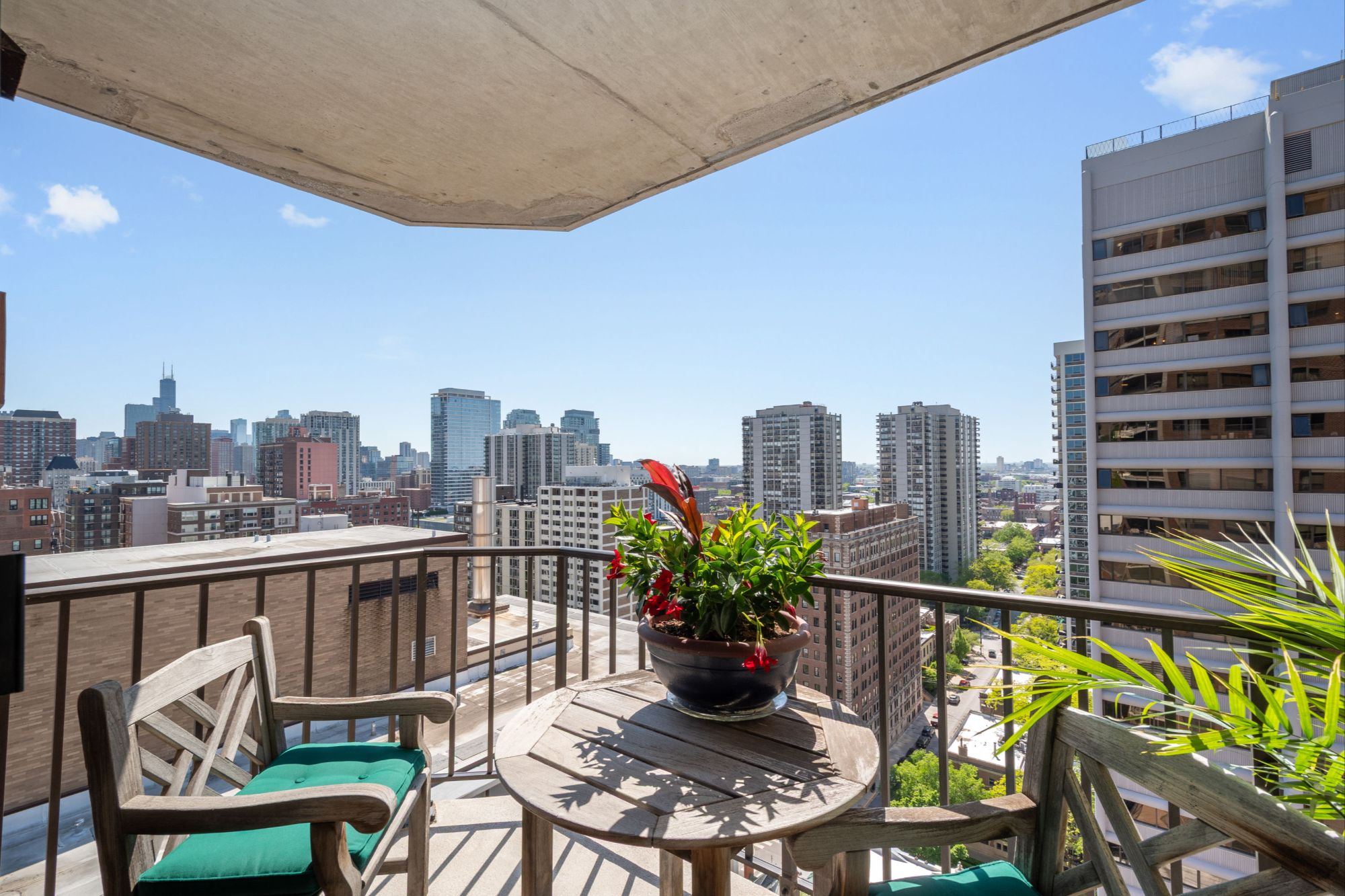 Balcony Image facing West 1410 N State Parkway 22B