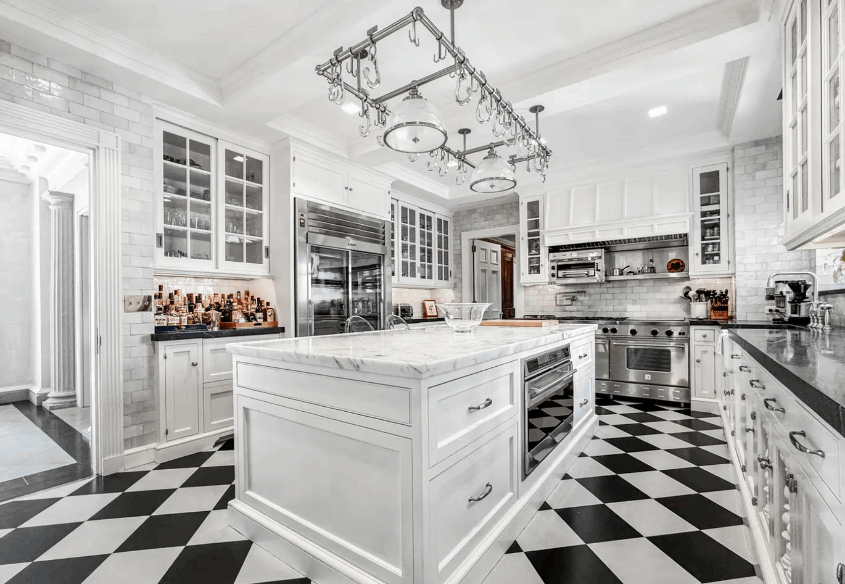 Main Kitchen 1530 N State Parkway