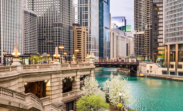 Chicago__Illinois__USA__E_V