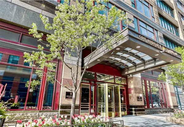A Penthouse Reimagined — Elevated Living at the Gateway to the Magnificent Mile