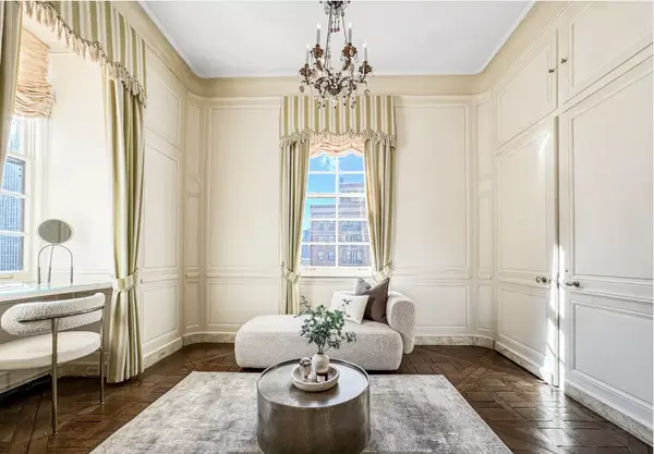 A Gold Coast Residence with Palmer & Maher Lineage—Now Offered at 1260 N. Astor #7,Craig Hogan & Rudy Zavala