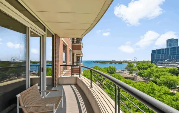 A 3,400-Square-Foot Opportunity in Streeterville