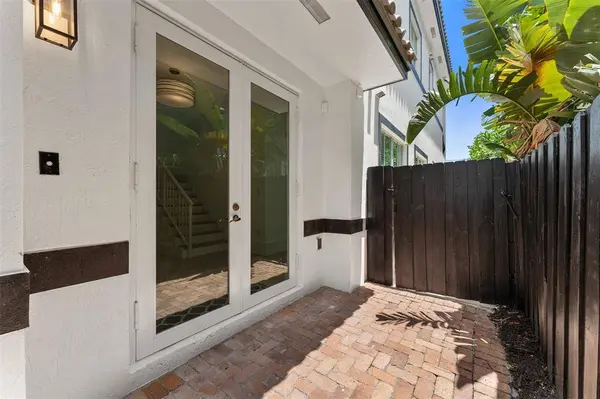 610 SW 10th St #610, Fort Lauderdale, FL 33315