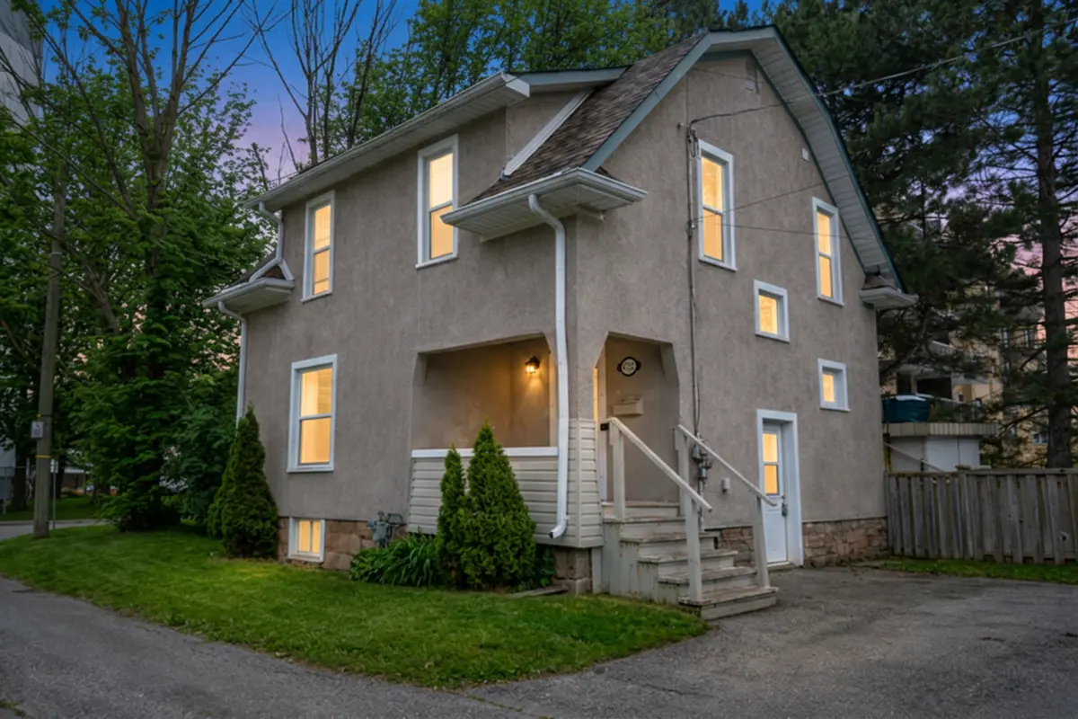 4752 Crawford Place, Niagara Falls, ON L2E 1Z3
