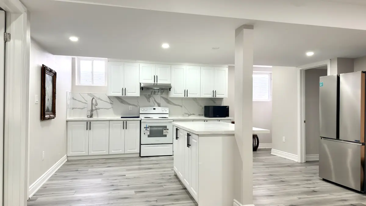 Marpin Court #Room Rental, Niagara Falls, ON L2H 0P3