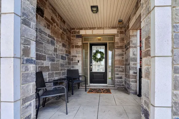1221 Rose Way, Milton, ON L9E 1L9