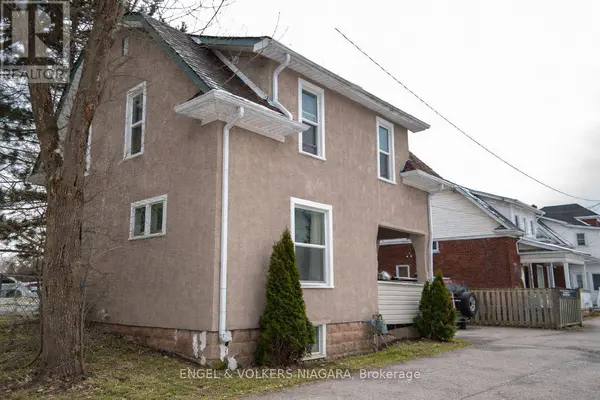 4752 CRAWFORD PLACE W, Niagara Falls (downtown), ON L2E1Z2