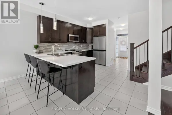 1221 ROSE WAY S, Milton (cb Cobban), ON L9E1L9