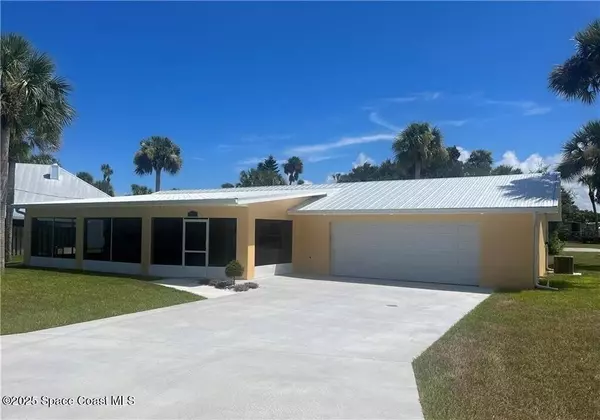 5845 Garrett’s RD, Sebastian, FL 32976