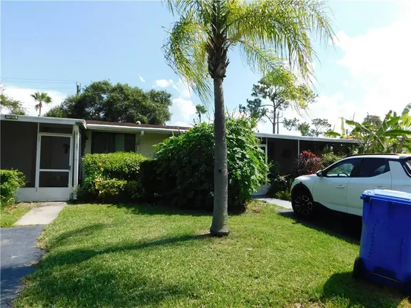 485 7th PL #485, Vero Beach, FL 32962