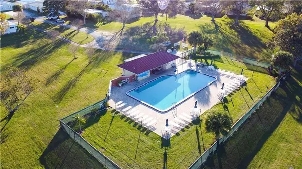1081 Parkway LN, Barefoot Bay, FL 32976