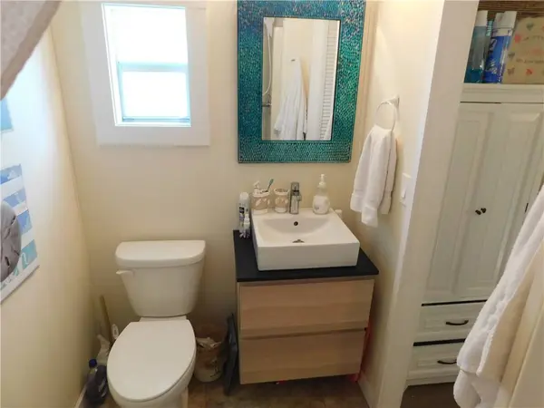 809 Tamarind CIR, Barefoot Bay, FL 32976