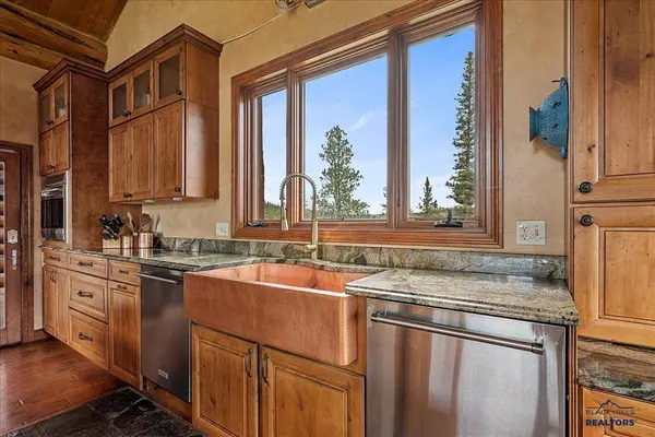 22231 Nahant Rd, Lead, SD 57754