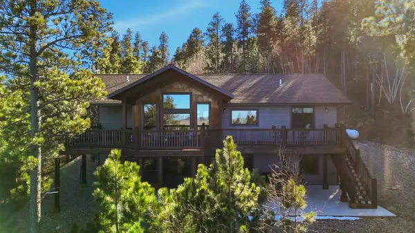 6621 Green Mountain Court, Spearfish, SD 57783 grounded luxury