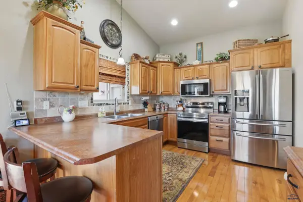 2940 Motherlode Dr, Rapid City, SD 57702-0000