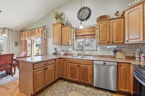 2940 Motherlode Dr, Rapid City, SD 57702-0000