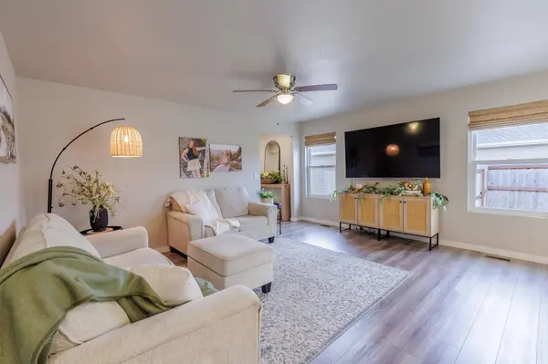 515 Aaron Ct, Rapid City, SD 57703