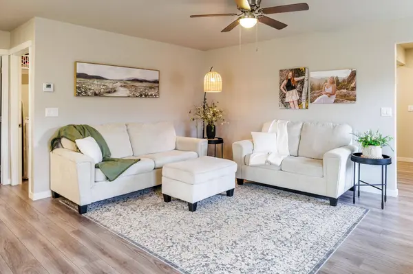 515 Aaron Ct, Rapid City, SD 57703