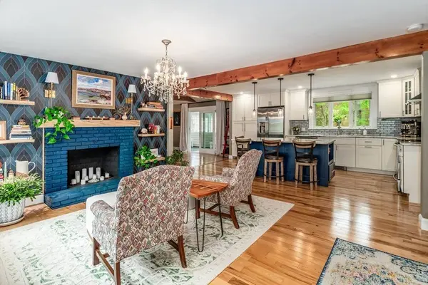 32 Holly Street, Gloucester, MA 01930