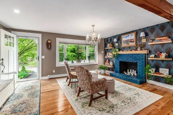 32 Holly Street, Gloucester, MA 01930