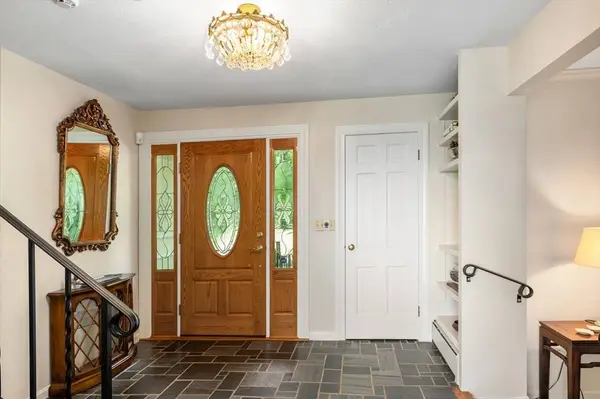 13 Hickory Hill Road, Manchester, MA 01944