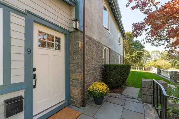 9 Rocky Pasture Road, Gloucester, MA 01930