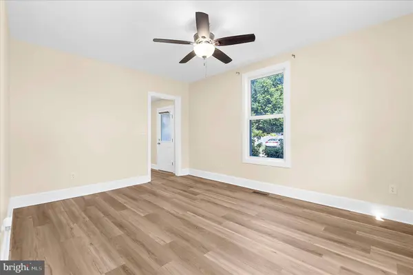 430 RAILROAD AVE, Centreville, MD 21617