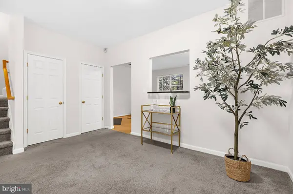 71 HARBOUR HEIGHTS #71, Annapolis, MD 21401