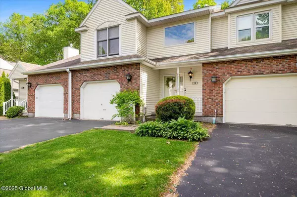 38 Woodside Drive, Clifton Park, NY 12065