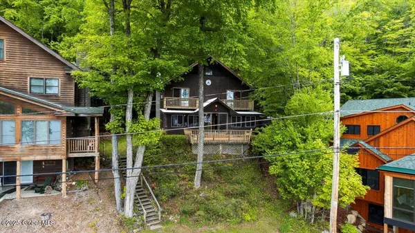 9 Chippewa Loop, Horicon, NY 12815