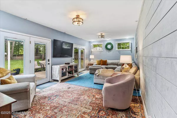 13 Heresford Lane, Queensbury, NY 12804