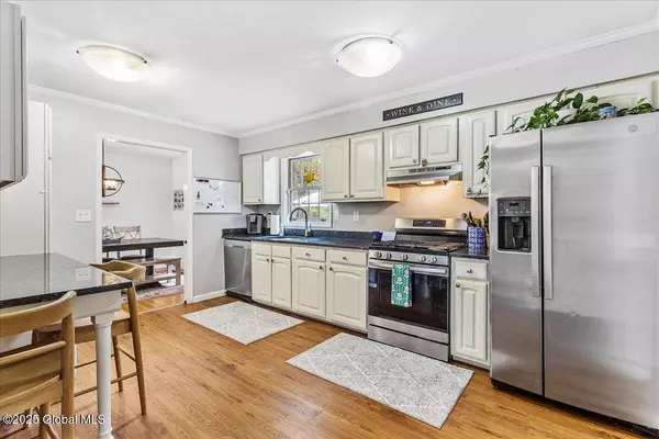 13 Heresford Lane, Queensbury, NY 12804