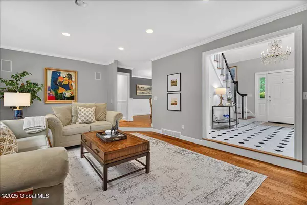 13 Beacon Hill Drive, Saratoga Springs, NY 12866