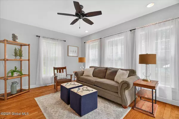 13 Beacon Hill Drive, Saratoga Springs, NY 12866